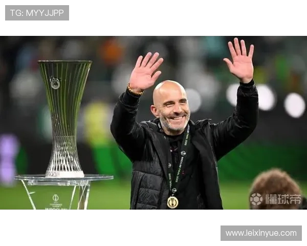 世俱杯突发雷暴中断两小时！马雷斯卡暴怒：这不是足球，是对竞技的羞辱(2)